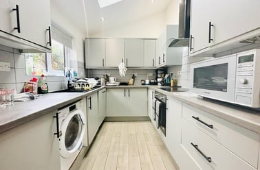 Cycle Road, Lenton, Nottingham - Image 2